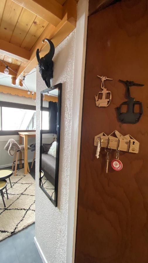 Les Menuires Centre! Chaleureux Studio Sur Les Pistes! Сен-Мартен-де-Бельвиль Экстерьер фото